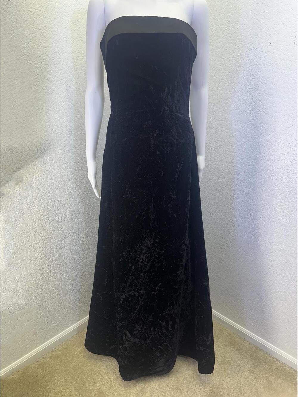 VTG Y2K Women’s 8 Scott McClintock Black Velvet Satin Gown Whimsigoth